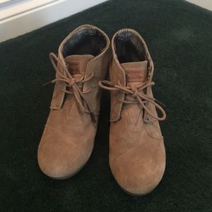 Toms suede wedge booties